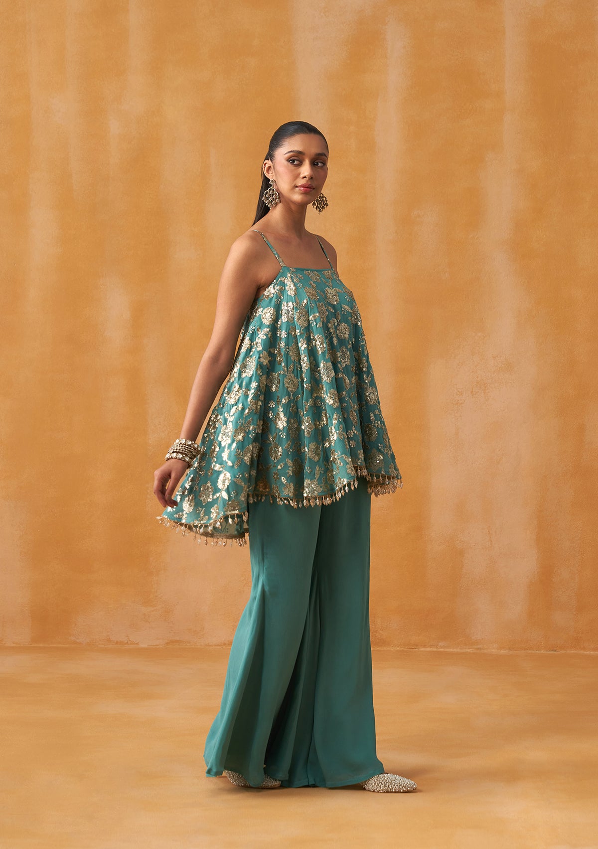Pataka Sharara Set With Potli (Teal)
