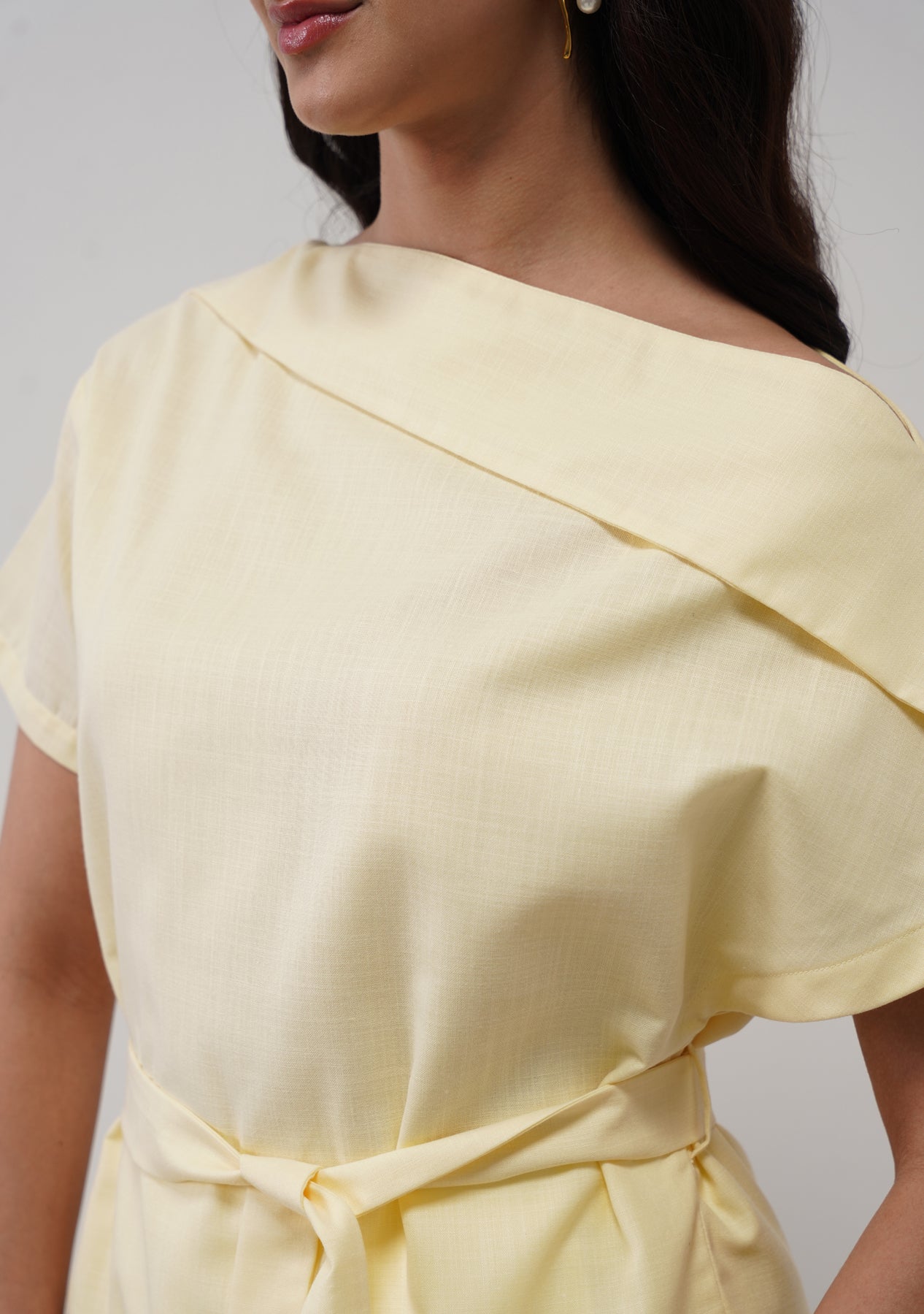 Limone Top with Detachable belt (Butter Yellow)