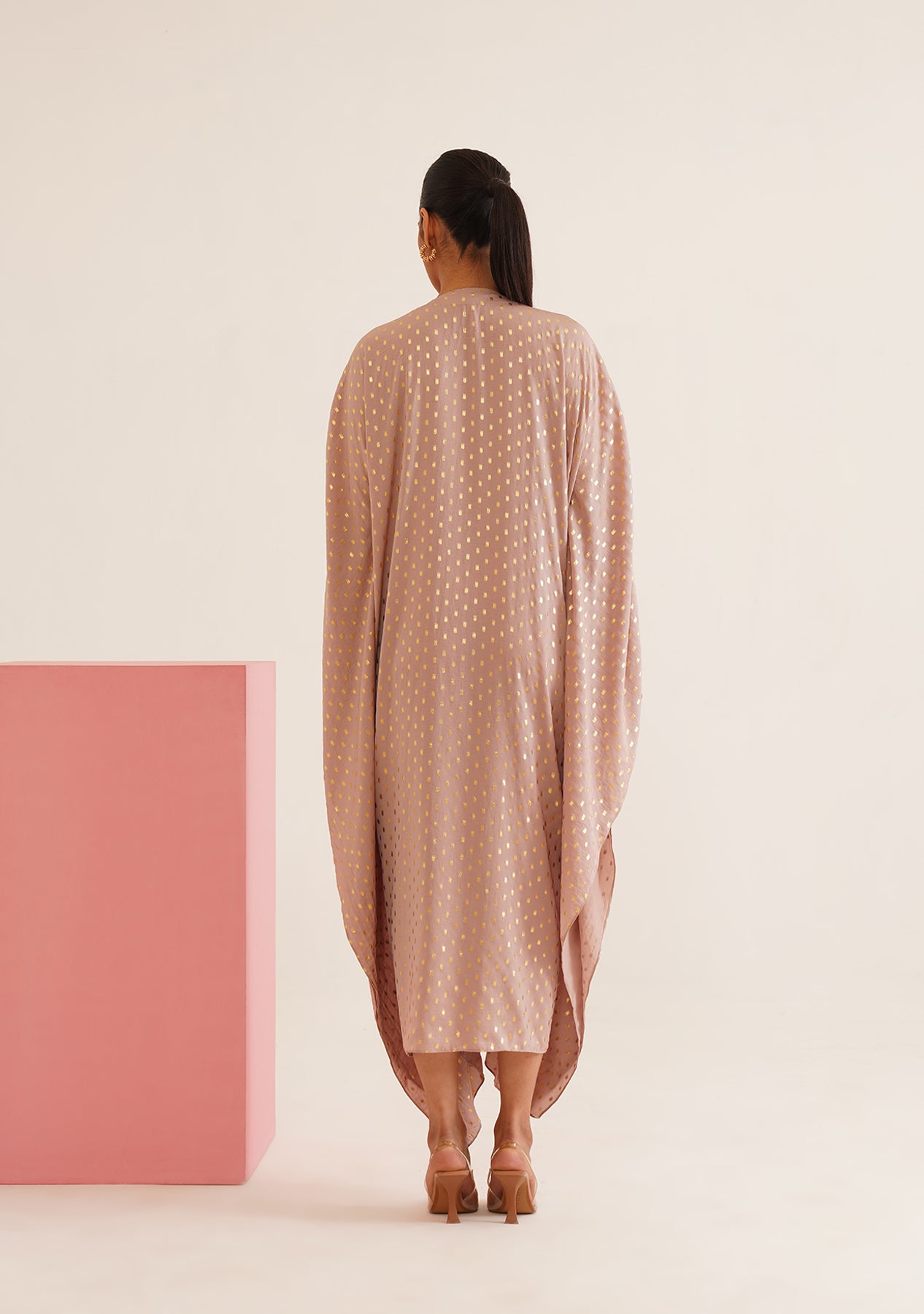 Fergie Summer Kaftan (Baby Pink)
