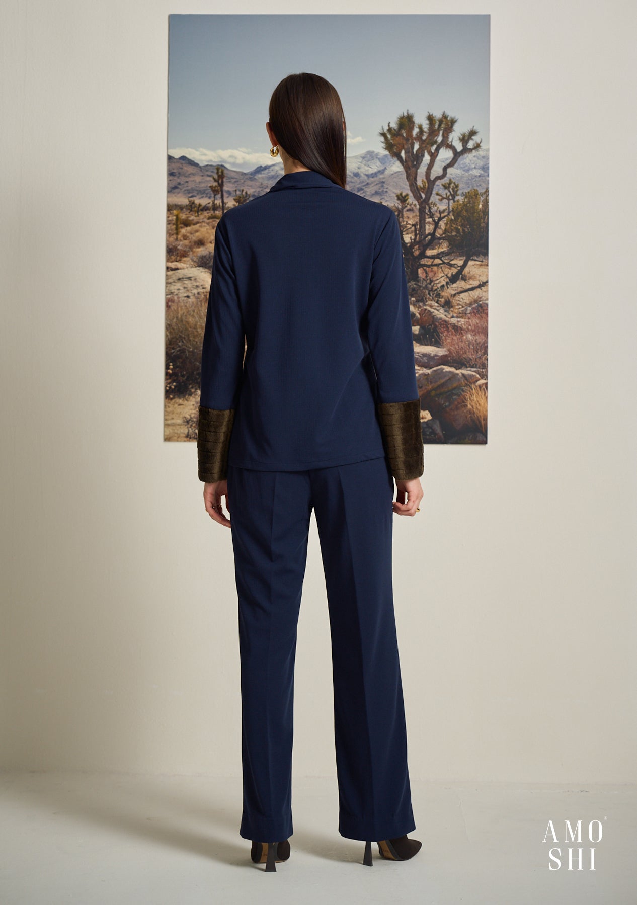 Sherry Fur Cuff Shirt (Navy)